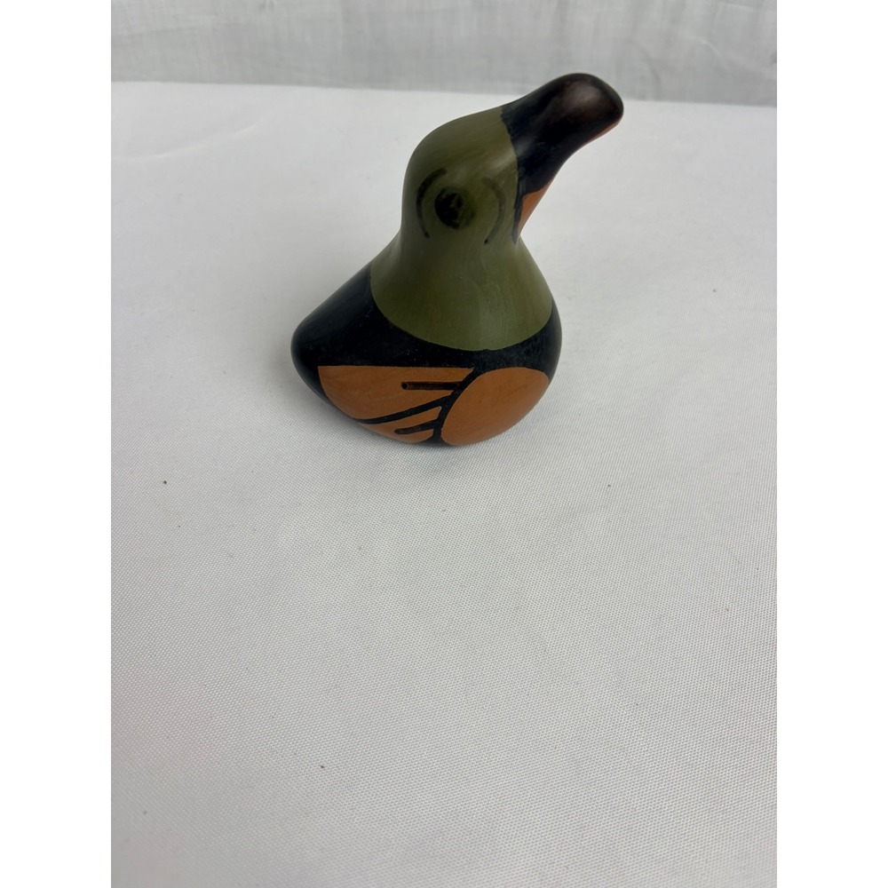 Vintage Hand Painted Pottery Bird Figurine Signed Chile Terracotta Green Black - Picture 3 of 5